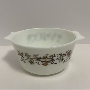 VINTAGE PYREX England Vine large Casserole Dish bowl cooking kitchen